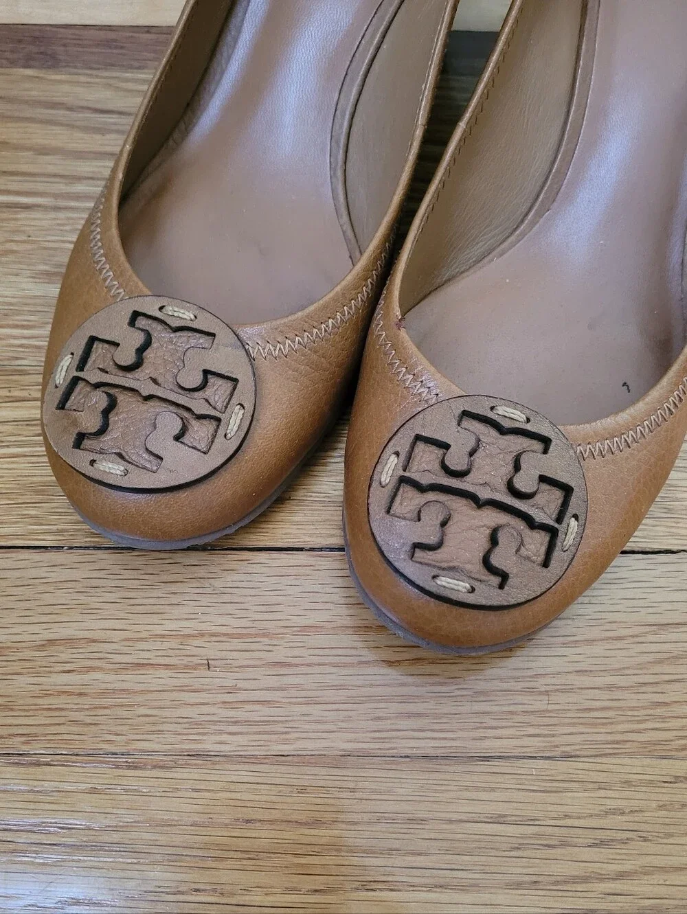 TORY BURCH SALLY TUMBLED LEATHER WEDGE PUMP